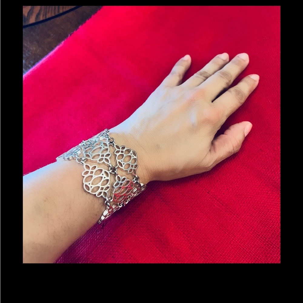Fashion bracelet